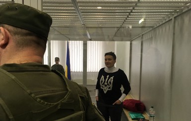 Суд отказал в отводе прокурора, который сравнил Савченко с Ерофеевым и Александровым