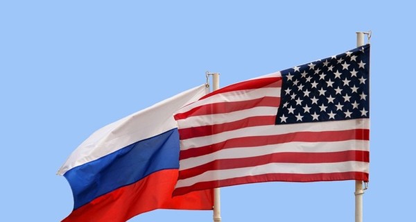СМИ: ночью американские дипломаты покинули посольство в России
