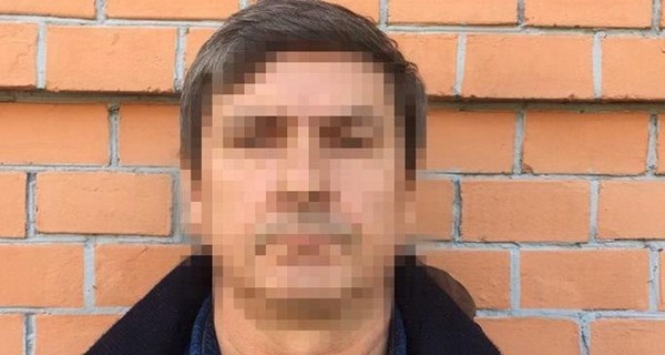 В Херсоне неизвестные попыталась отбить у СБУ задержанного крымского депутата
