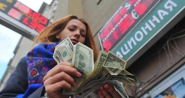 Курс – на 25 гривен: как долго будет дешеветь доллар
