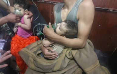 В Сирии погибли более 150 мирных жителей в результате химической атаки