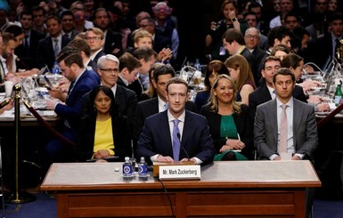 Акции Facebook возросли после выступления Цукерберга перед сенаторами