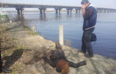 Из Днепра в Киеве выловили тело девушки