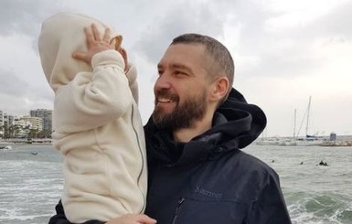Солист Uma2rman Владимир Кристовский крестил единственного сына