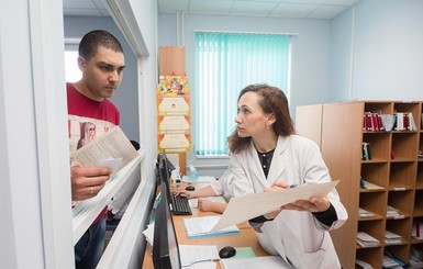 В Польше предложили упростить трудоустройство для украинских медиков 