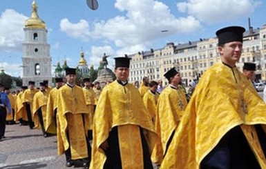 Депутат: Украинская православная церковь может получить автокефалию уже в мае