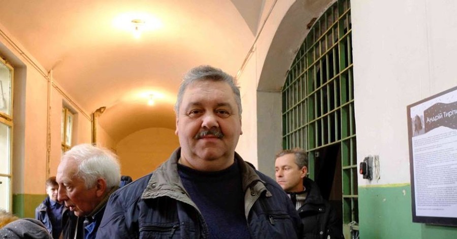 Львовский экс-депутат отсудил у прокуратуры и полиции 352 тысячи гривен