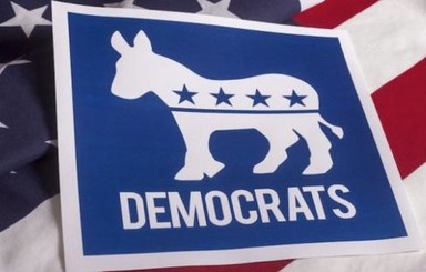 Демократическая партия США подала в суд на Россию, Трампа и WikiLeaks