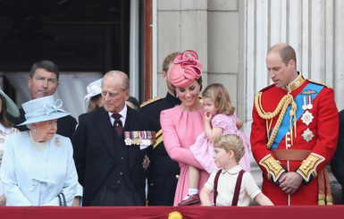 Кейт Миддлтон за 5 лет родила королеве Великобритании трех правнуков