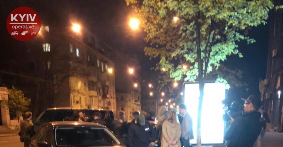 В центре Киева сотрудники НАБУ провели операцию по задержанию СБУшника