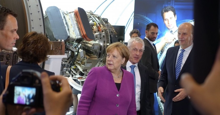 Меркель поддержала создание Европейского оборонного союза