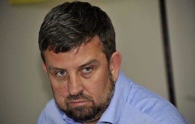 Депутат Недава скупает голоса избирателей троллейбусами