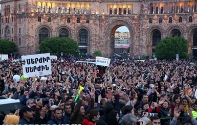 В Армении началась новая волна протестов