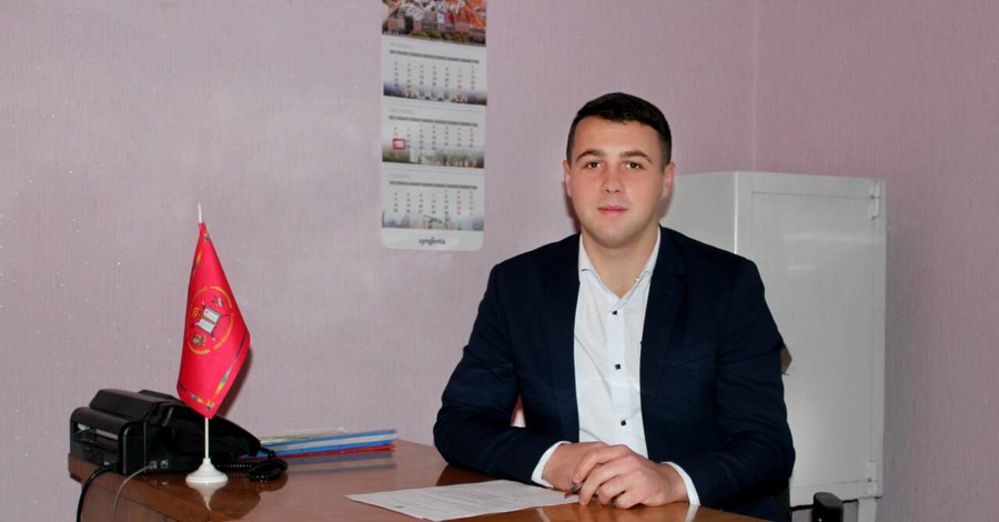 Самого молодого директора школы в Украине начальником сделали женщины