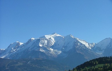 В швейцарских Альпах из-за непогоды погибли четверо туристов