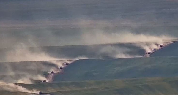 В день избрания премьера в Армении на границе Карабаха и Азербайджана скапливается военная техника  