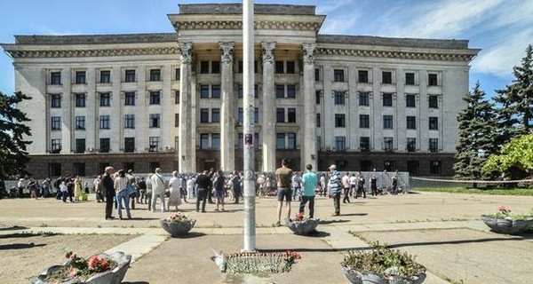 В Одессе на Куликовом поле повздорили митингующие