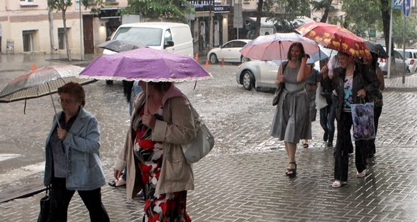 Украину накроют дожди и грозы