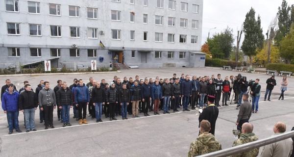 Военкомы взялись за старое: облавы