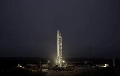 SpaceX отменила пуск Falcon 9 за минуту до старта