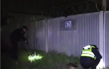 В Киеве на территорию склада бросили взрывчатку: есть пострадавшие