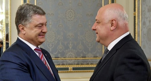 Порошенко предложил странам ЕС взять шефство над Донбассом