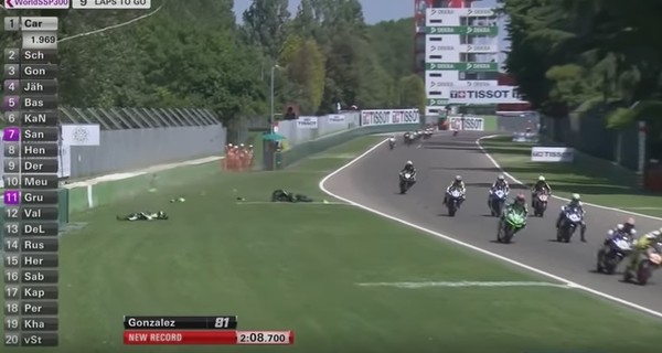 На соревнованиях в Италии серьезно пострадал украинский мотогонщик 