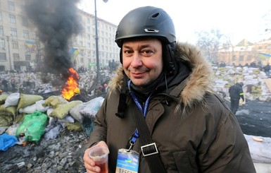 Задержанного главу РИА Новости Украина увезли из Киева в Херсон