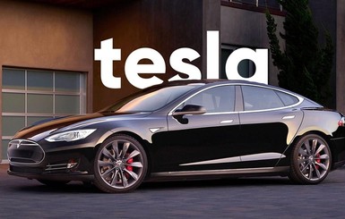 Tesla выпустит автомобиль с двумя двигателями