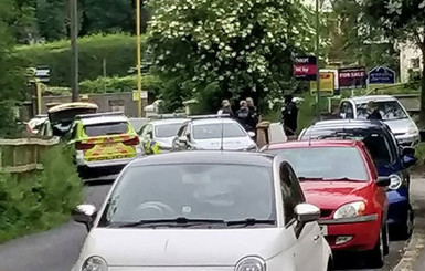 Около Лондона неизвестный взял в заложники посетителей McDonalds
