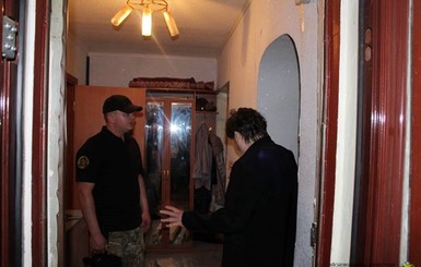 В Торецке снаряд попал в жилой дом
