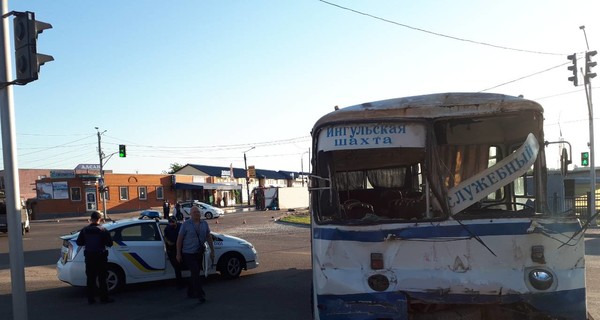 На Кировоградщине разбился автобус с горняками