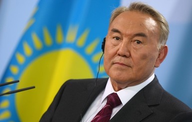 В Казахстане Назарбаеву пожизненно разрешили занимать должность главы Совбеза 
