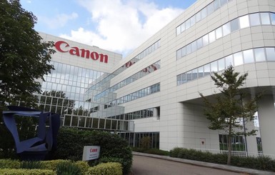 Компания Canon прекратила продажу пленочных фотокамер