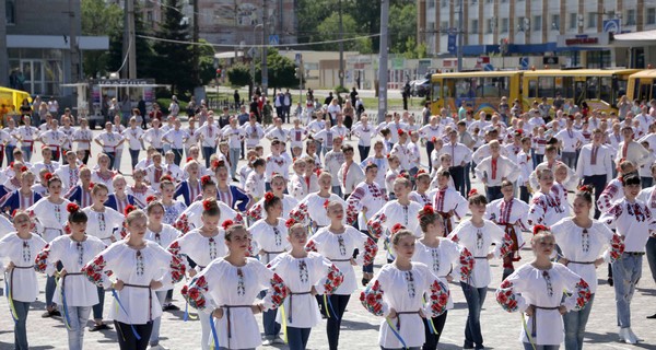 В Северодонецке установили танцевальный рекорд