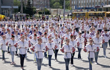 В Северодонецке установили танцевальный рекорд