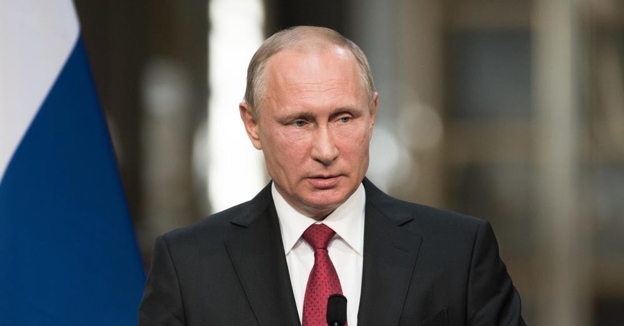 Путин подписал закон о контрсанкциях против 