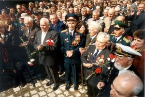 Ко Дню Победы между всеми Луганскими ветеранами разделят 20 миллионов гривен 