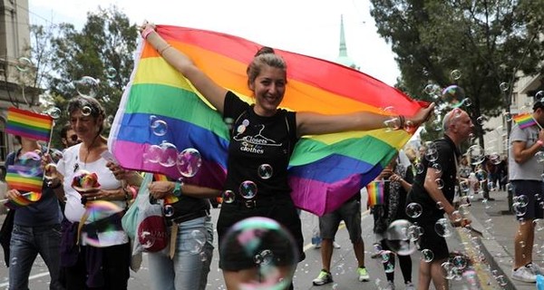 Европейские депутаты призвали украинских выйти на ЛГБТ-марш