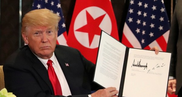 Журналисты высмеяли соглашение Трампа и Ким Чен Ына