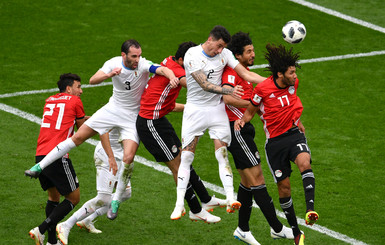Египет без именинника Саллаха проиграл Уругваю