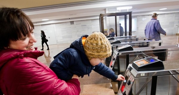 Киевский метрополитен рассказал о непопулярности жетонов