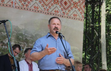 Депутат Олег Барна предлагает запретить публично показывать сексуальную ориентацию