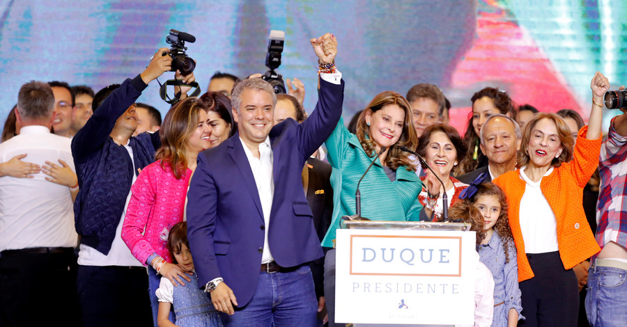 Президентом Колумбии стал 41-летний Иван Дуке - самый молодой правитель в истории страны 
