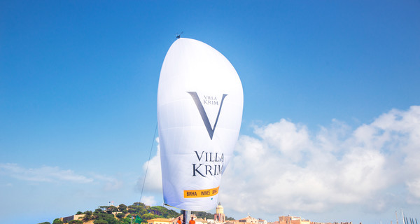 Новости компании. Яхта Villa Krim лидирует в парусной регате Giraglia Rolex Cup 2018