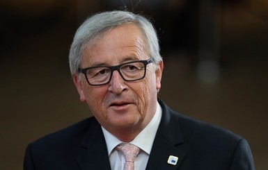Глава Еврокомиссии созвал саммит по вопросу мигрантов