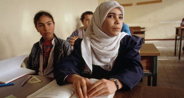В Алжире на время школьных экзаменов отключат интернет 