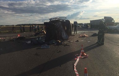 ДТП в Ровенской области: погибли три человека, девять пострадали