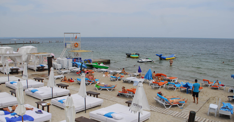 Июль в Одессе: цены адекватные, но бесплатных пляжей все меньше