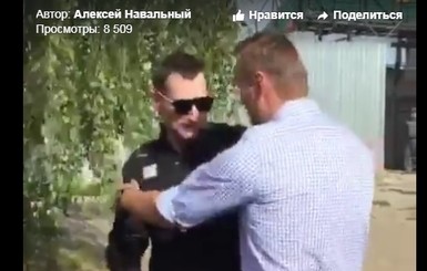 Олег Навальный вышел на свободу после трех с половиной лет заключения